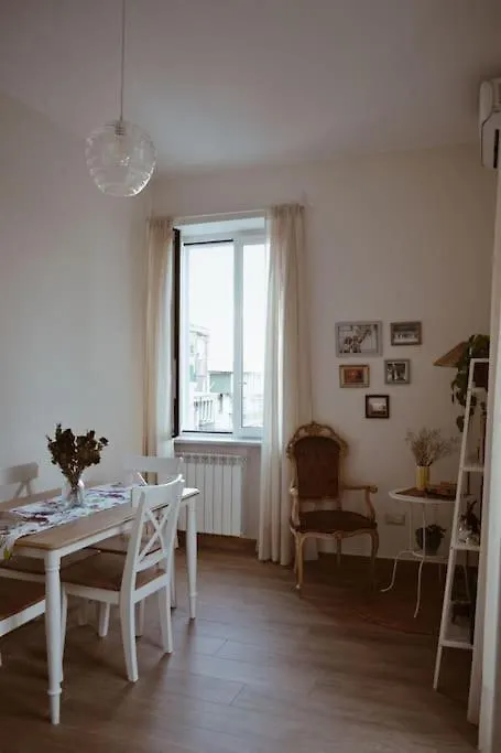 Salita Principi Center Vesuvio View Apartman Nápoly